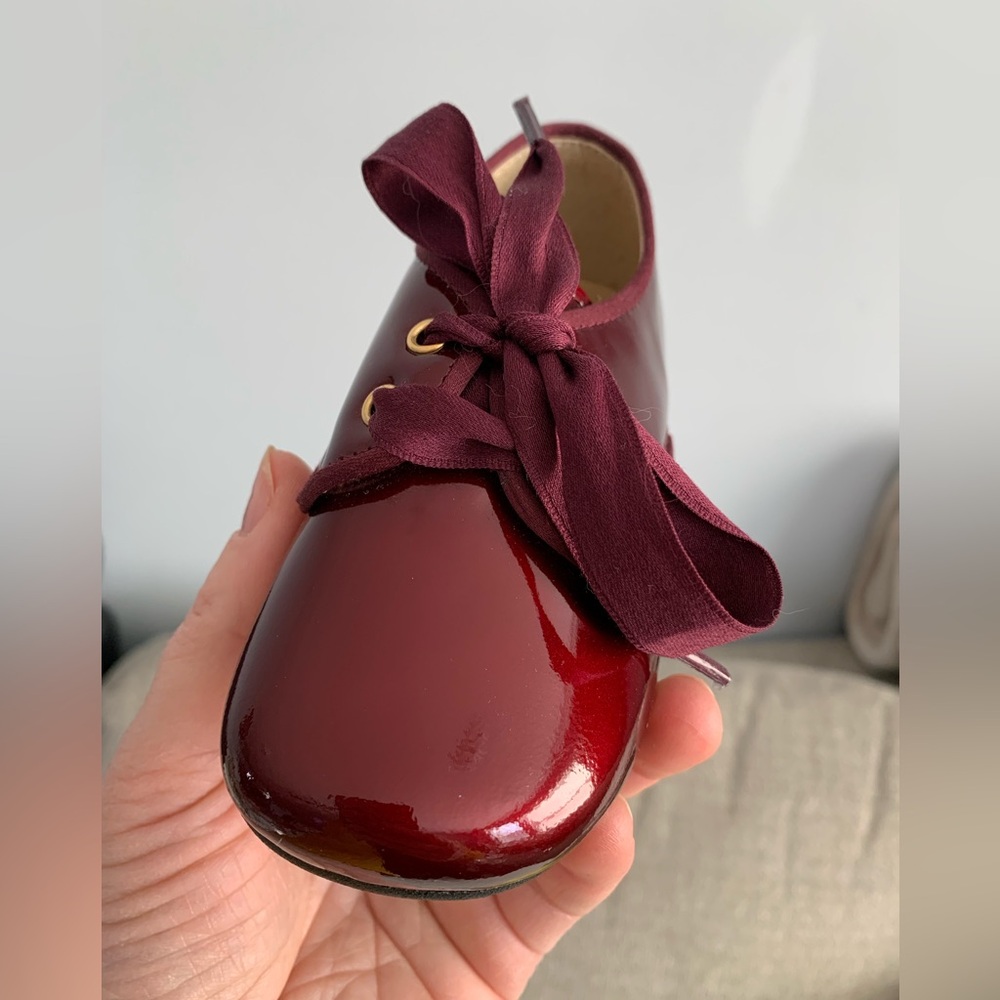 Leather shoes for girls